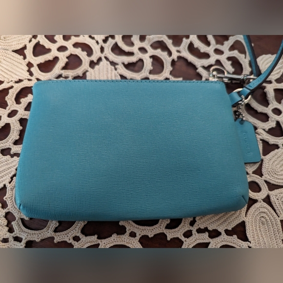 Coach Leather Teal Corner Zip Wristlet - Picture 4 of 8